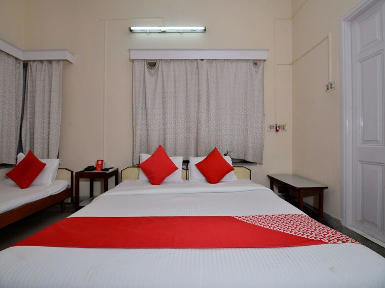 Hotel Oyo 10826 Sona Guest House