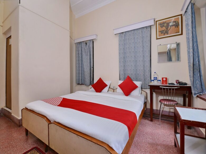 Hotel Oyo 10826 Sona Guest House
