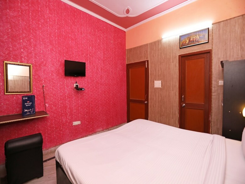 Hotel Oyo 270 Home Stay Inn