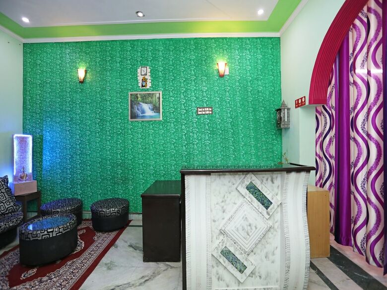 Hotel Oyo 270 Home Stay Inn