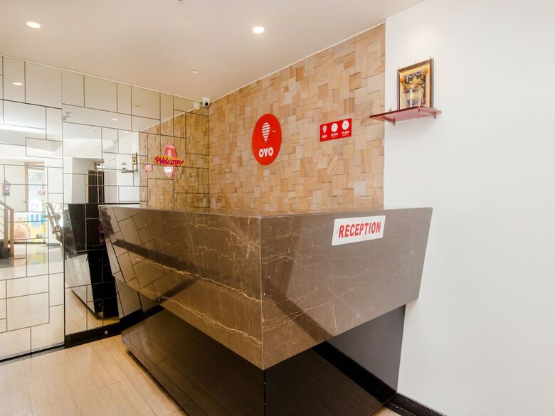 Oyo 13905 Hotel Grand Mookambika