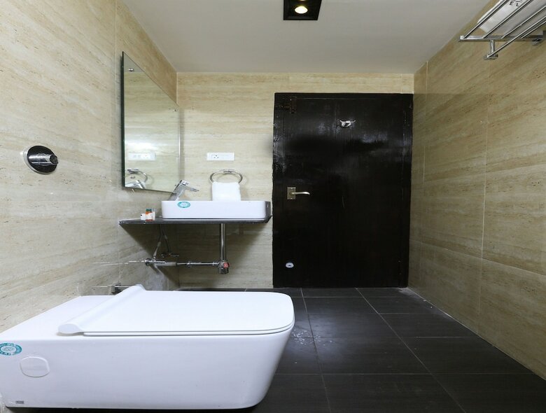 Oyo 13650 Hotel Sanandreas