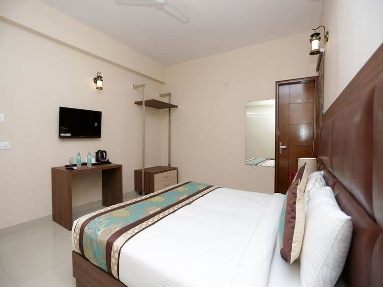 Hotel Oyo 13435 Atithi Suites