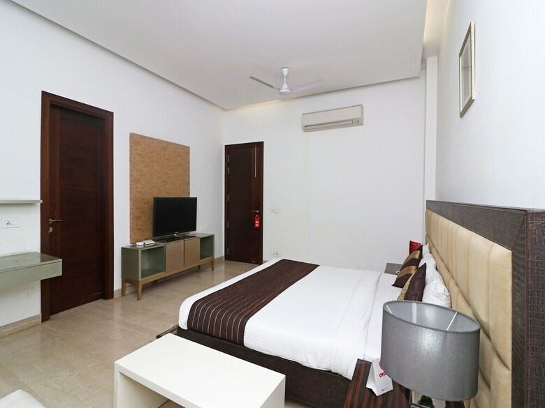 Hotel Oyo 13575 Green Vogue