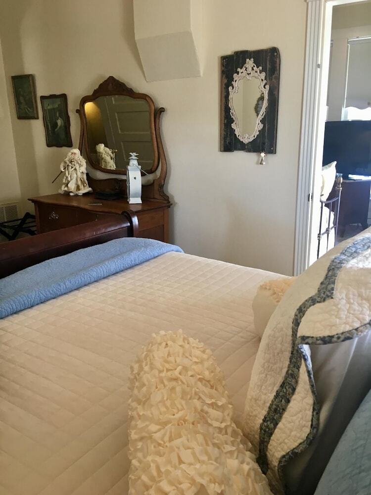 Bed & Breakfast Captain's House On The Lake