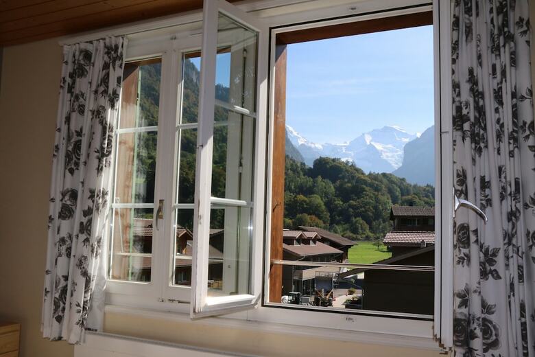 Alpenrose Hotel & Gardens