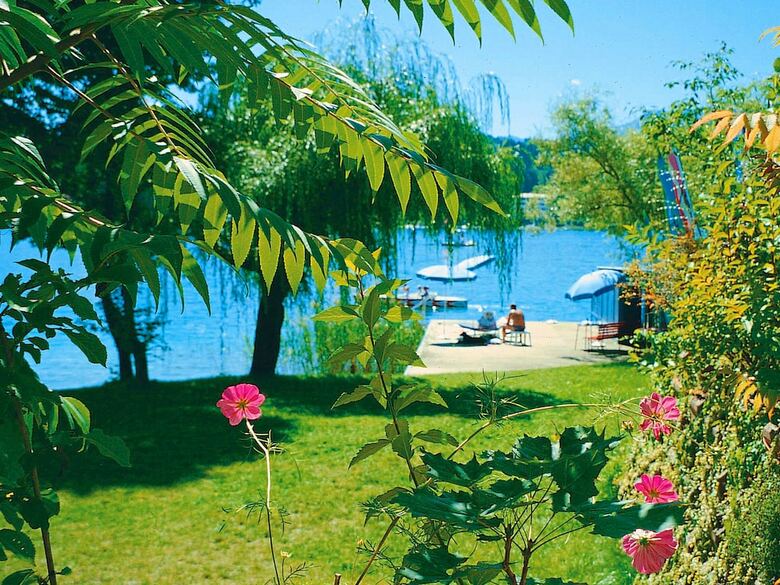 Hotel Barry Memle Lake Side Resort