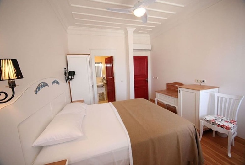 Hotel La Krasi Otel