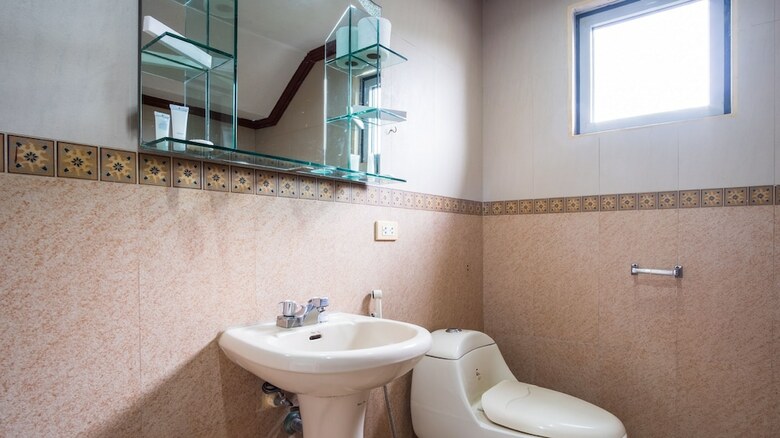 Hotel Zen Rooms Palm Tree Olongapo