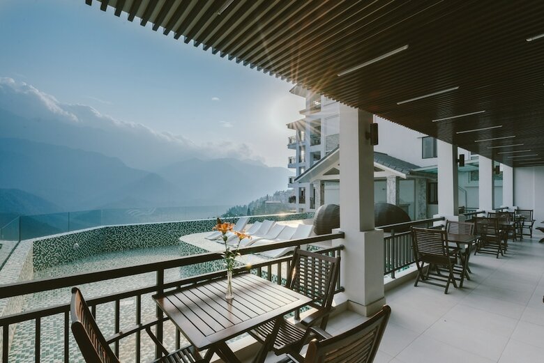 Bamboo Sapa Hotel