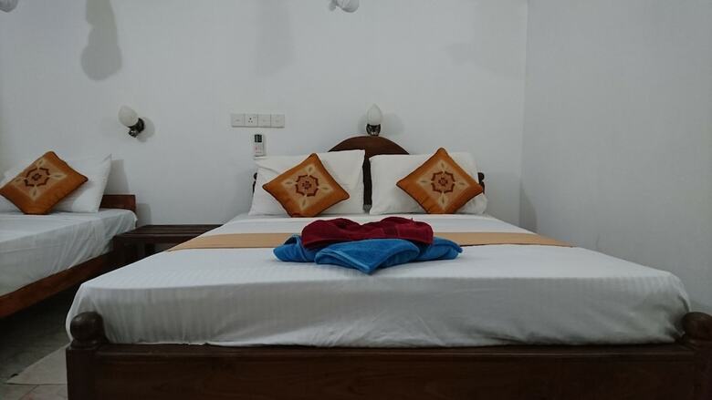Hotel Thuruliya Lodge Habarana
