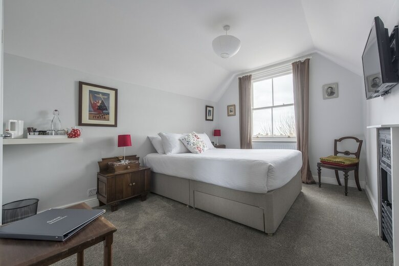Holbein House B&B