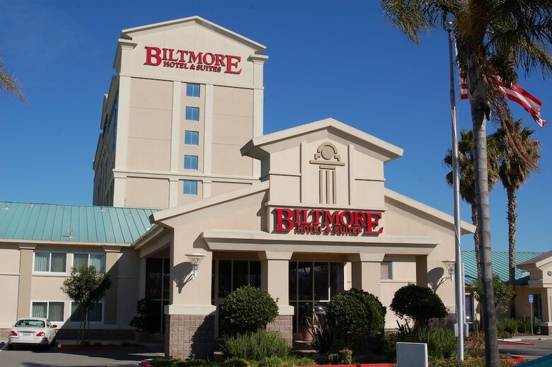 Biltmore Hotel And Suites
