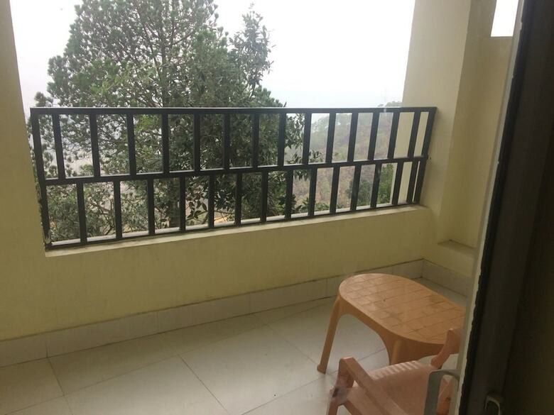 Hotel Garhwali Inn