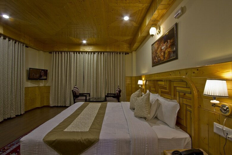 Hotel Foghills Cottages Manali