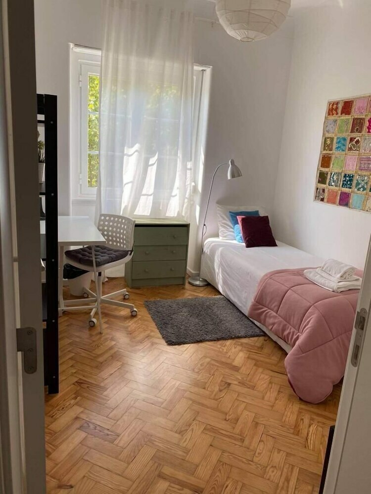 Hotel Good Time Airport In Lisbon