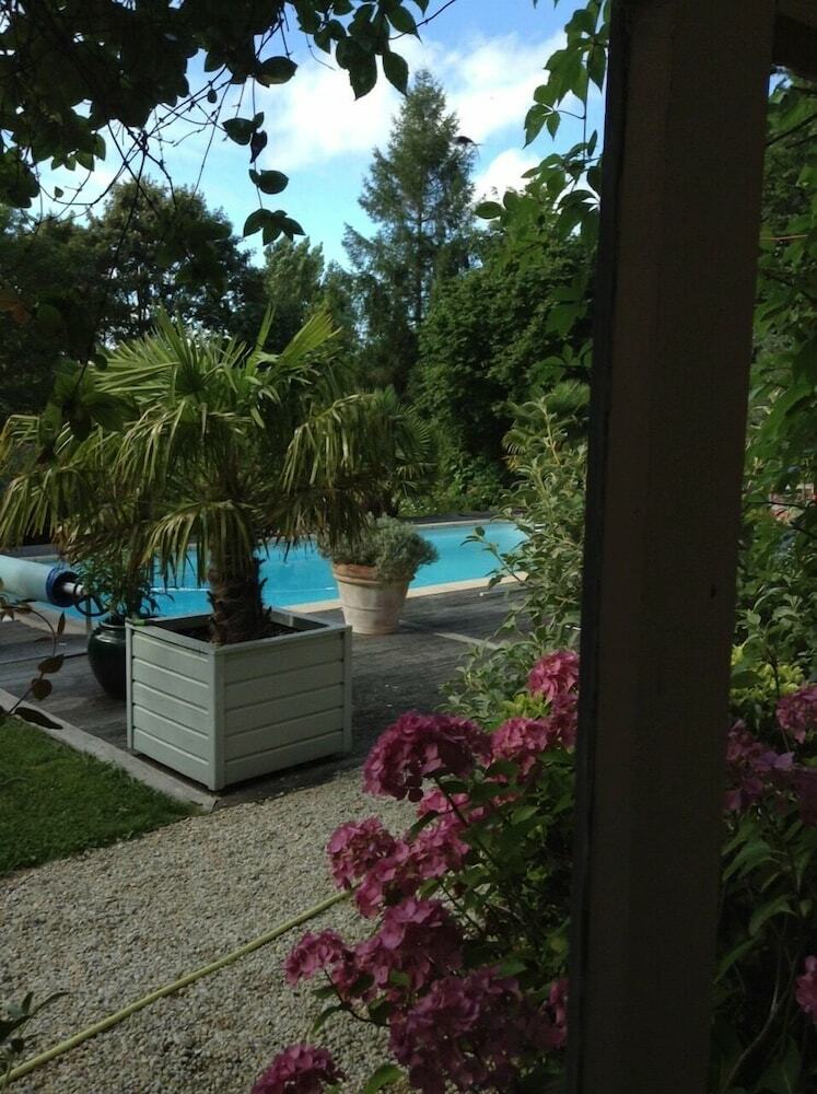 Hotel La Villa De Creully
