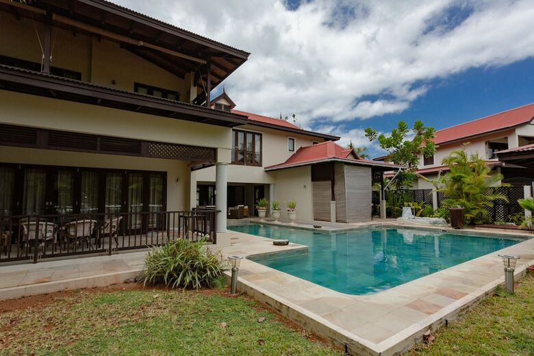 Spas Villas