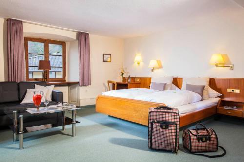 Hostal Bed & Breakfast Alte Klosterm�hle M�nstertal