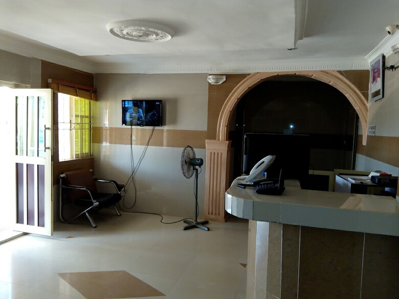 Gen-preston Hotel & Suites