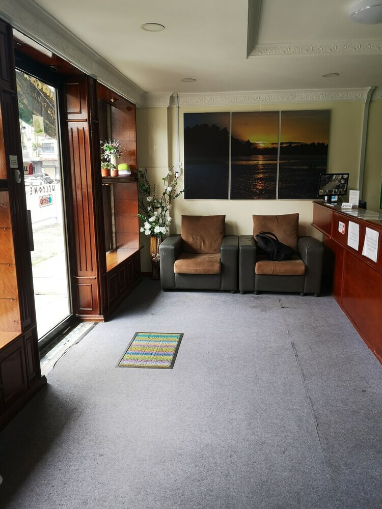 Spot On 89733 Sandakan Greenview Hotel
