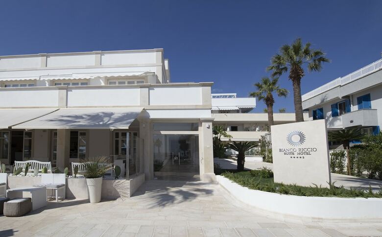 Posada Bianco Riccio Suite Hotel