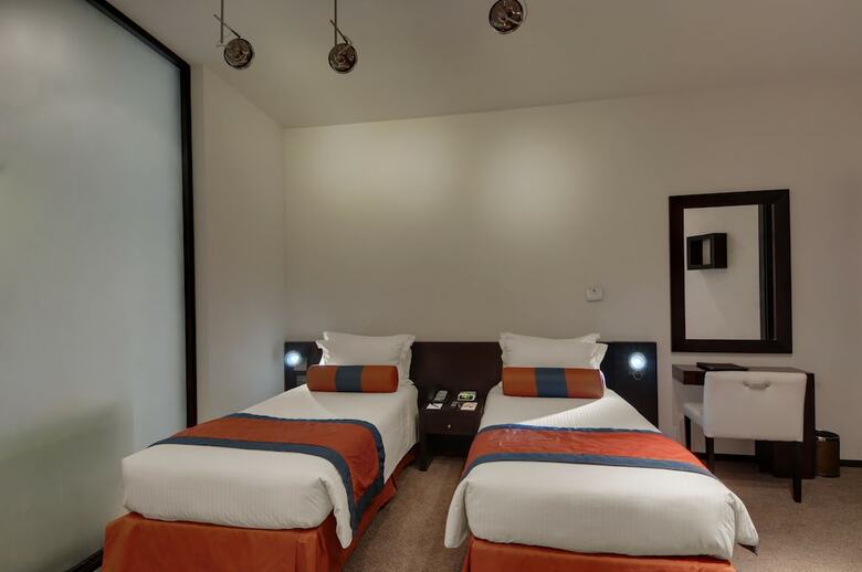 Signature Hotel Apartments & Spa
