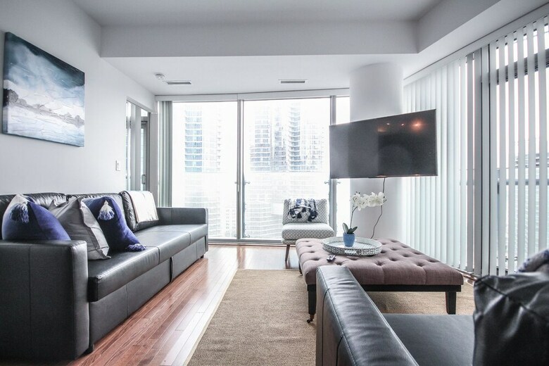 Sarkar Suites - Entertainment District