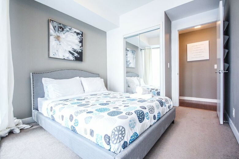 Sarkar Suites - Entertainment District