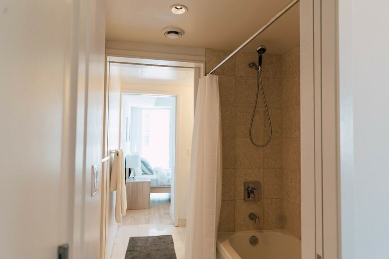 Sarkar Suites - Entertainment District