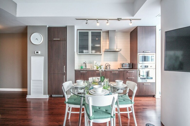 Sarkar Suites - Entertainment District