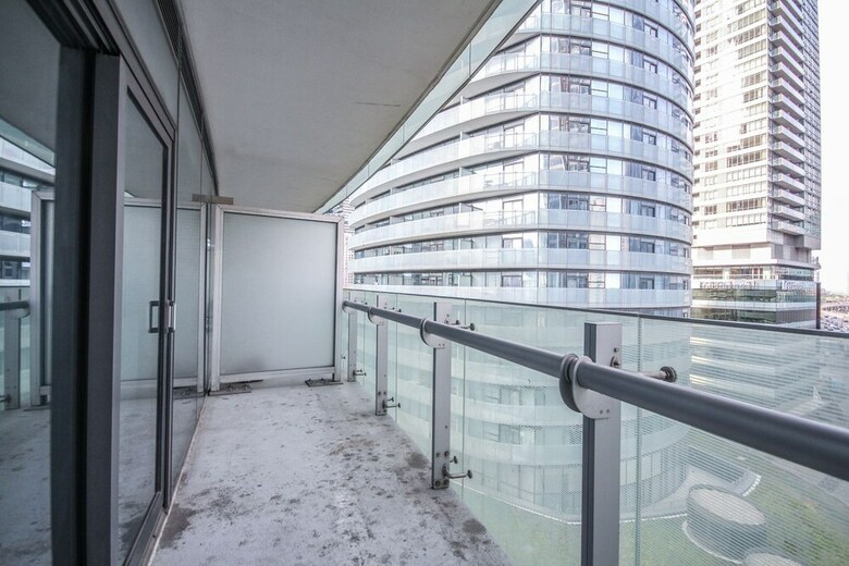 Sarkar Suites - Entertainment District
