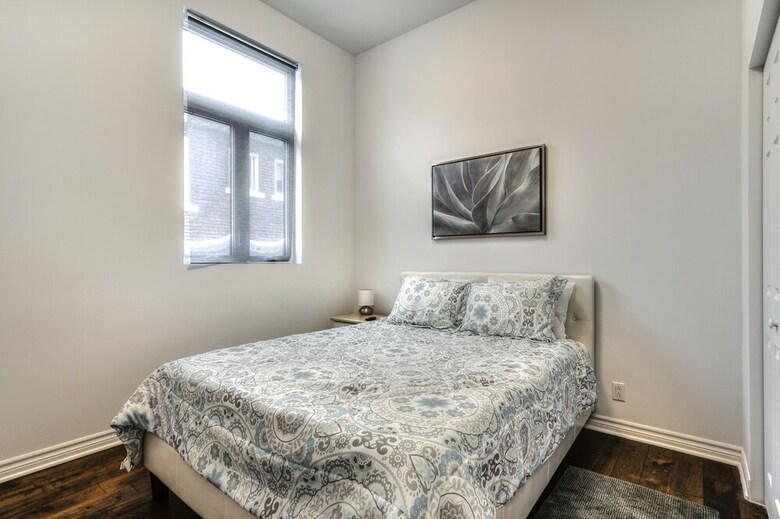 St Laurent Apartments