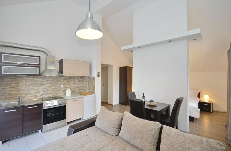 House 44 Apartments