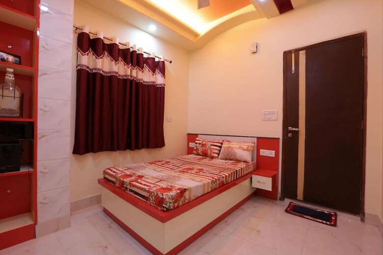 Hotel Lotus Home