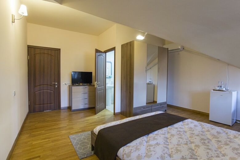 Republic Square Boutique Hotel