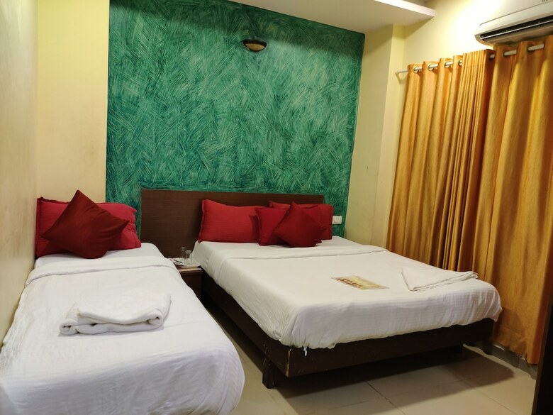 Hotel Golden Sagar