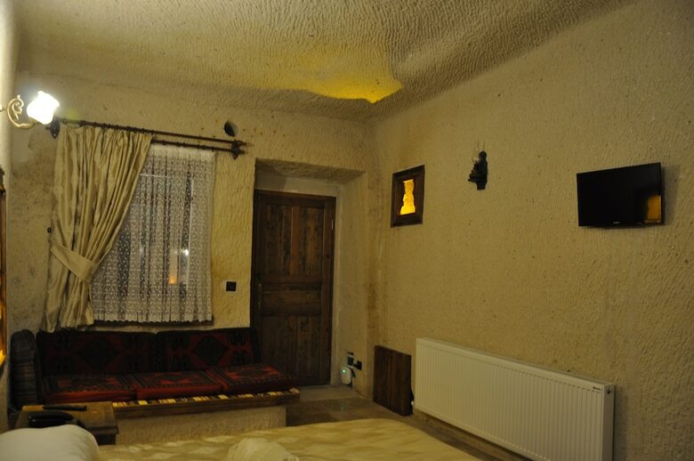 Hotel Cavusin Cave House