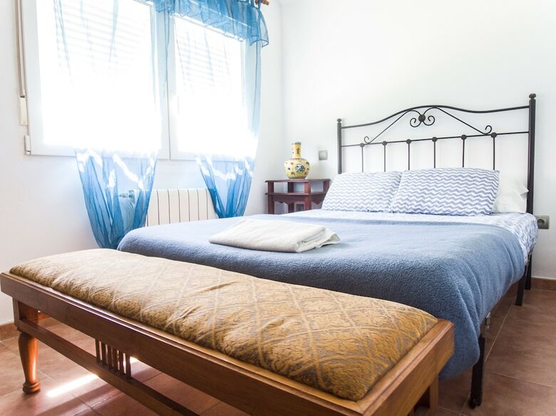 Hostal Surf & Coworking