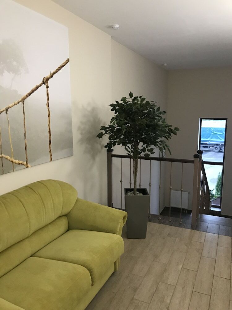 Motel Hotel 18