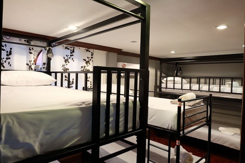 Hostal Manii Hostel Asoke