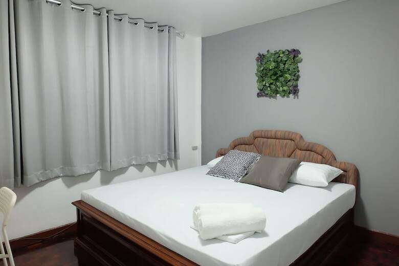 Hostal Manii Hostel Asoke