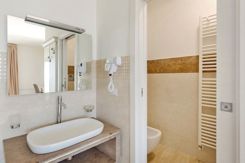 Hotel Imperial Exclusive Rooms And Breakfast
