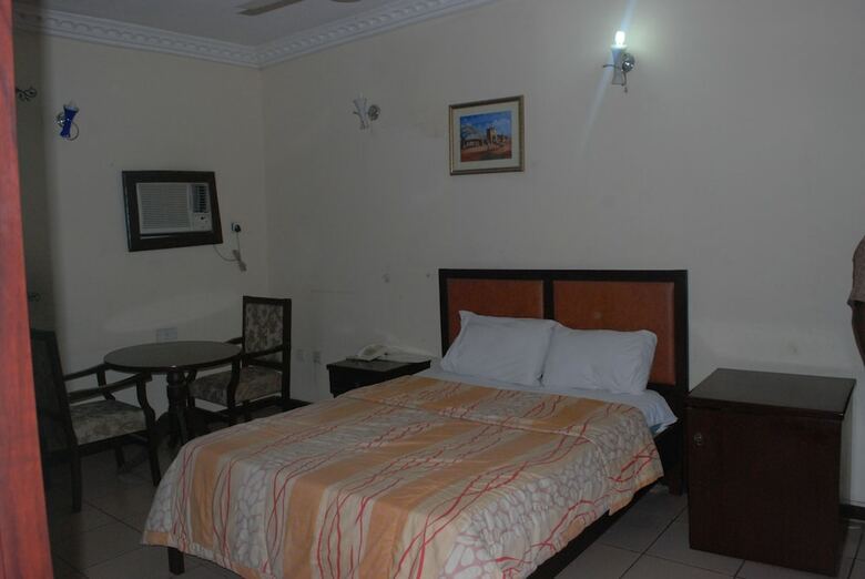 Gq International Hotel