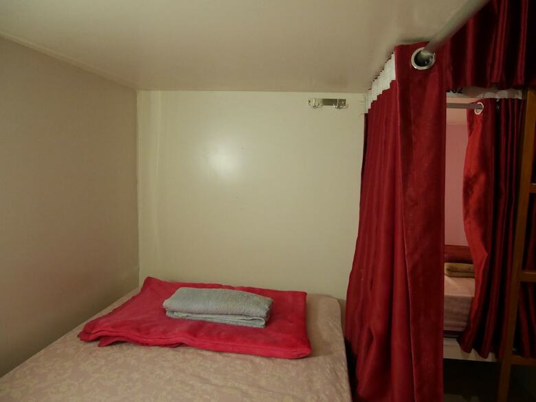 Hostal Sleepy Raccoon Hostel