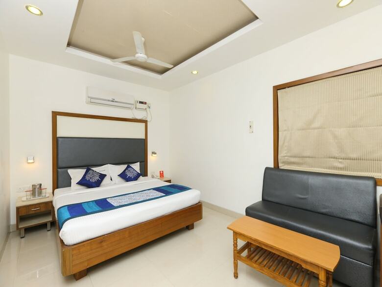 Oyo 683 Hotel Sri Chakra Inn