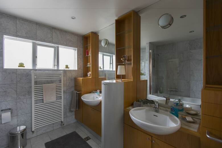 Bed & Breakfast A. Bernhard Guesthouse