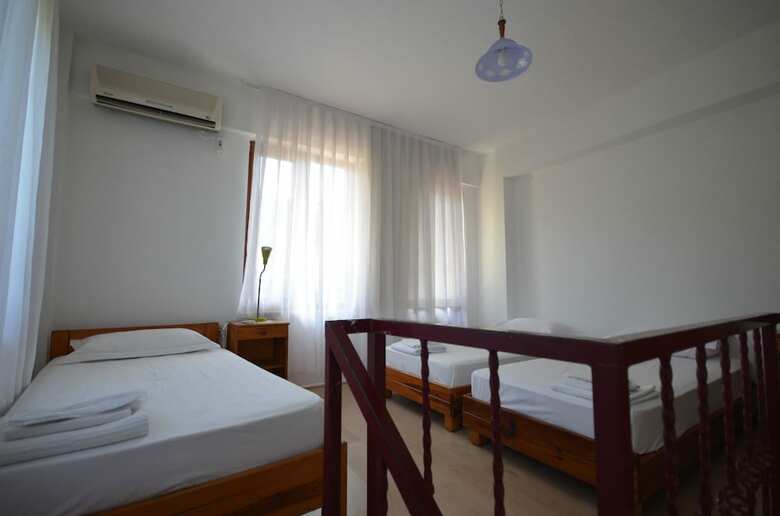 Hotel Gunebakan Taliani Otel