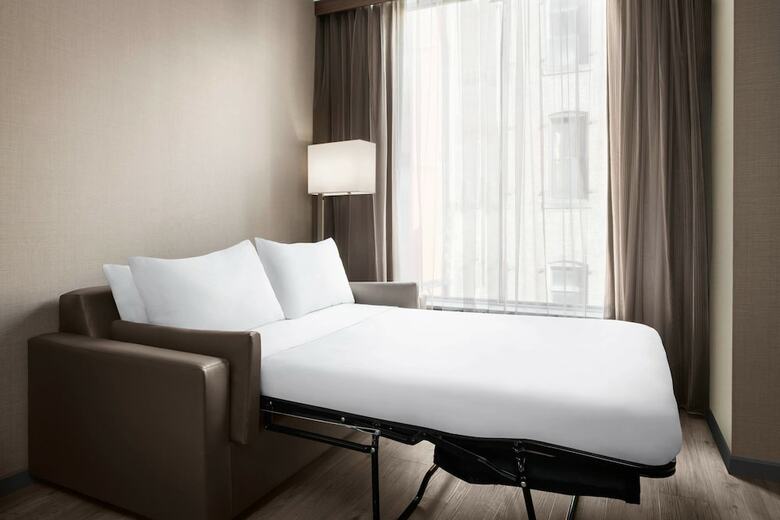 AC Hotel Pittsburgh Downtown
