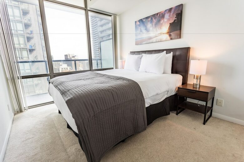 Altitude Suites Bay Street By Teristo Group